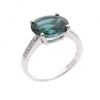 Nhẫn vàng 14K gắn đá Emerald